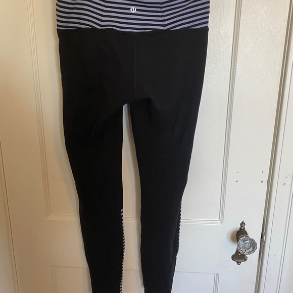 Lululemon reversible leggings - Picture 4 of 4